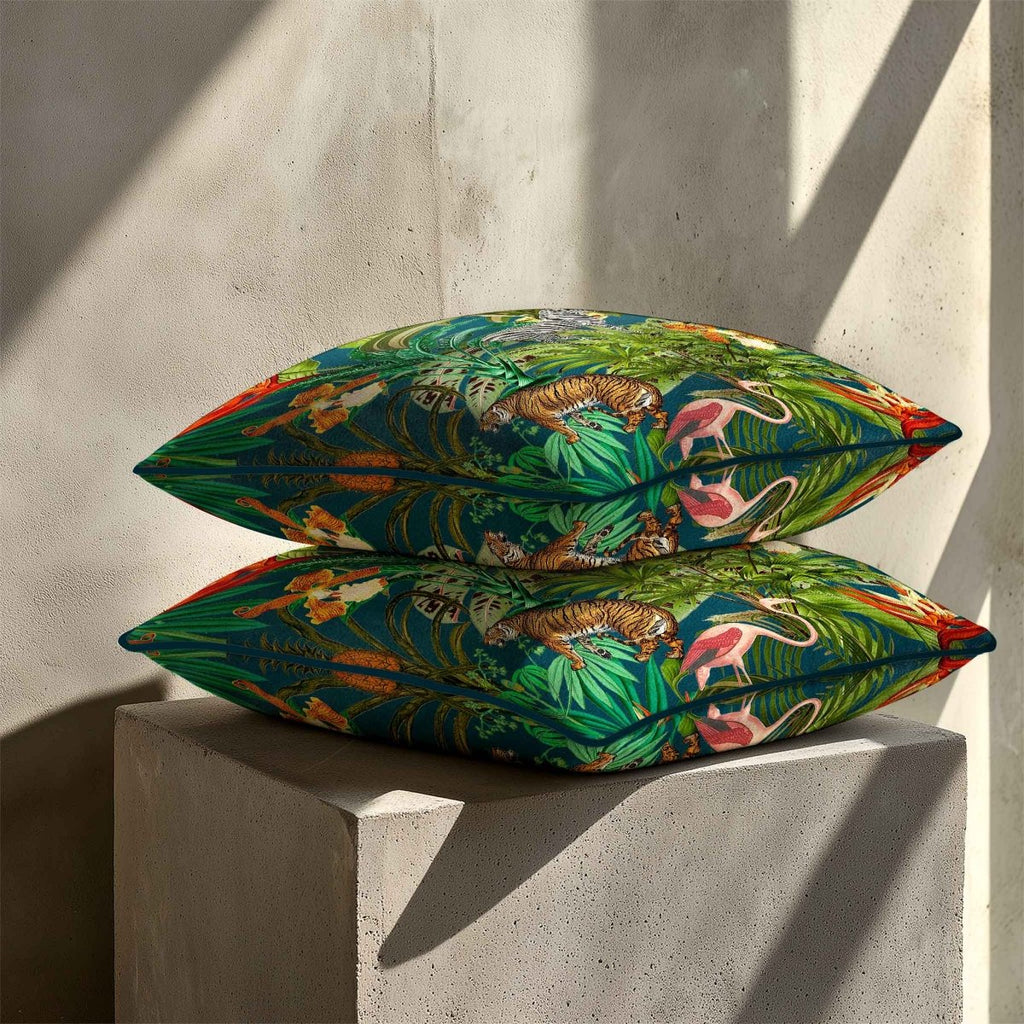 Jungle Fusion | Sustainable Velvet Cushion - Teal 40 x 40 cm Piped by Izabela Peters