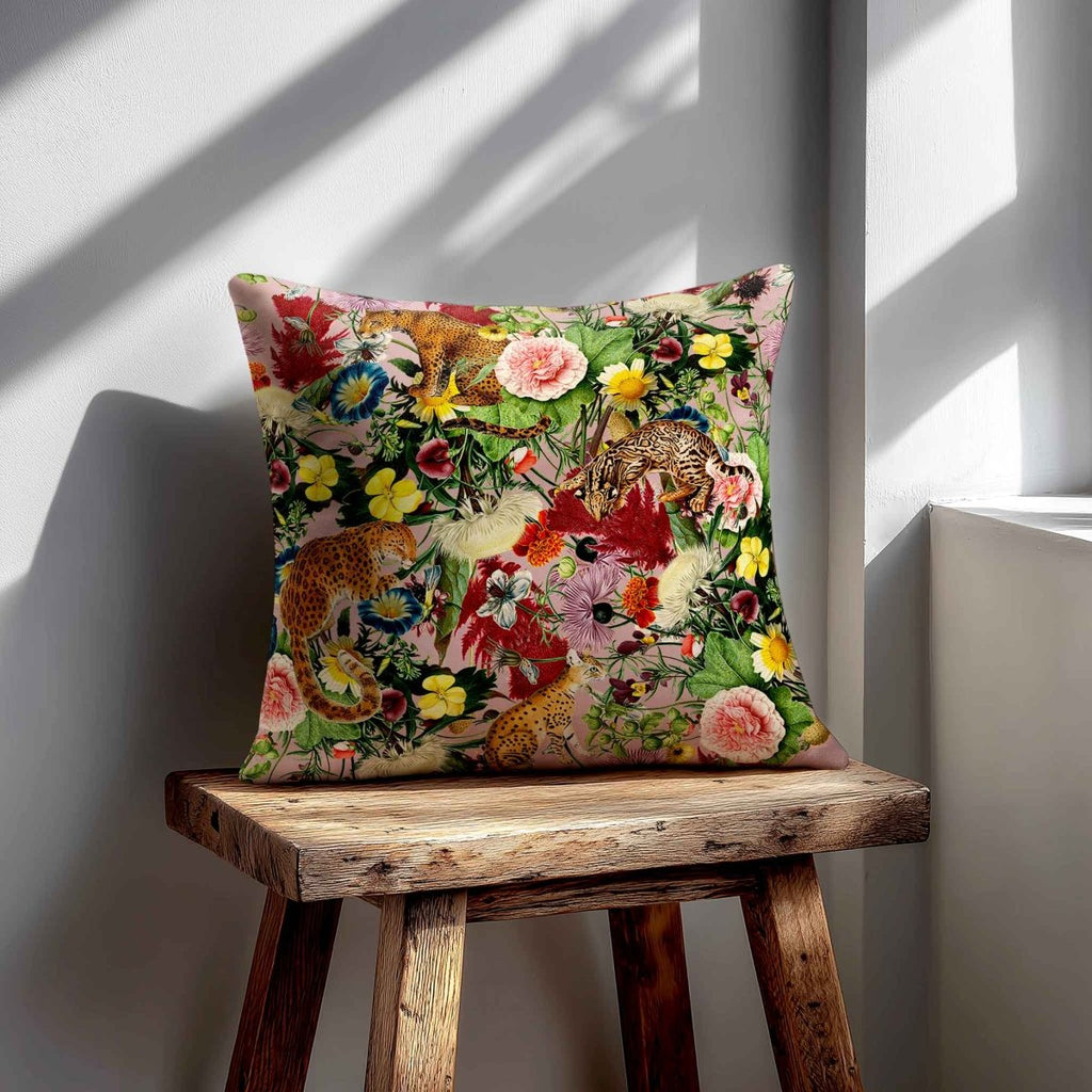 Junglescape | Sustainable Velvet Cushion - Rosewater 40 x 40 cm Standard by Izabela Peters