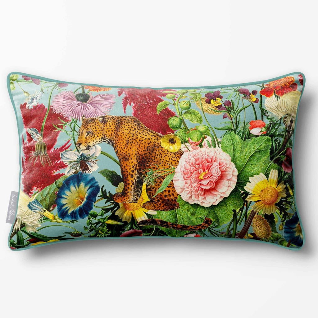 Junglescape | Sustainable Velvet Rectangle Cushion - Blue Surf 50 x 30 cm Piped by Izabela Peters