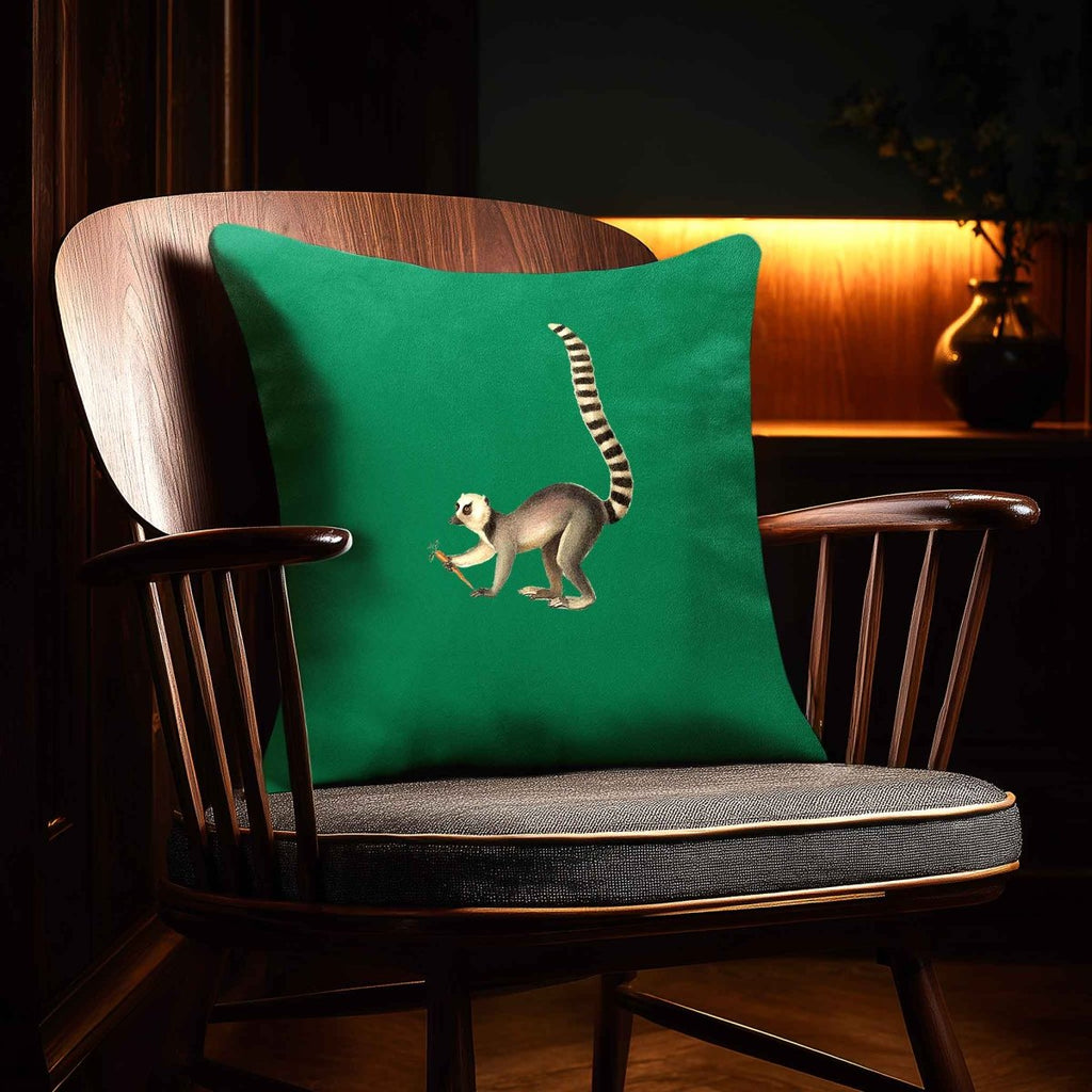 Lemur | Sustainable Velvet Cushion - Emerald Green 40 x 40 cm Standard by Izabela Peters