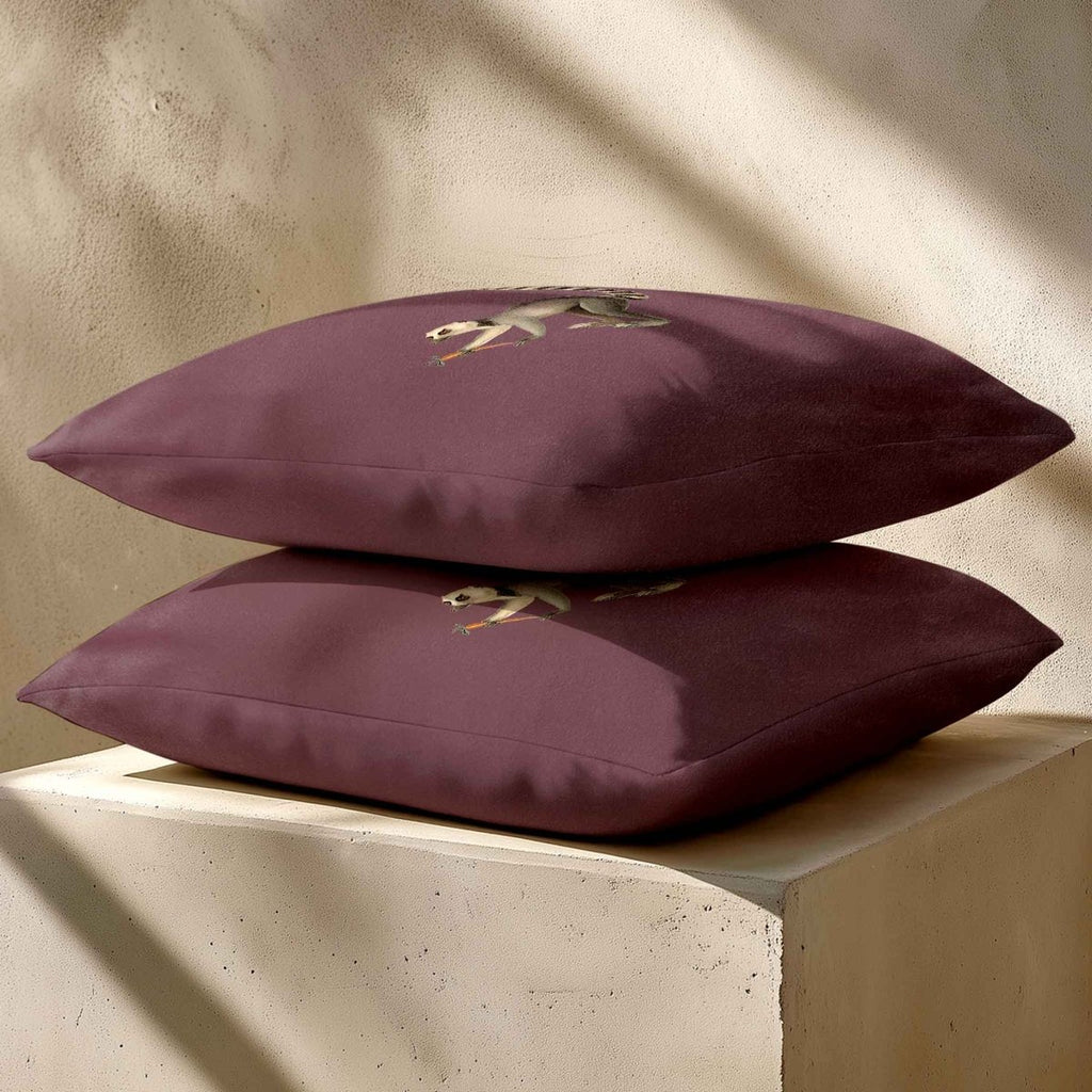 Lemur | Sustainable Velvet Cushion - Italian Grape 40 x 40 cm Standard by Izabela Peters