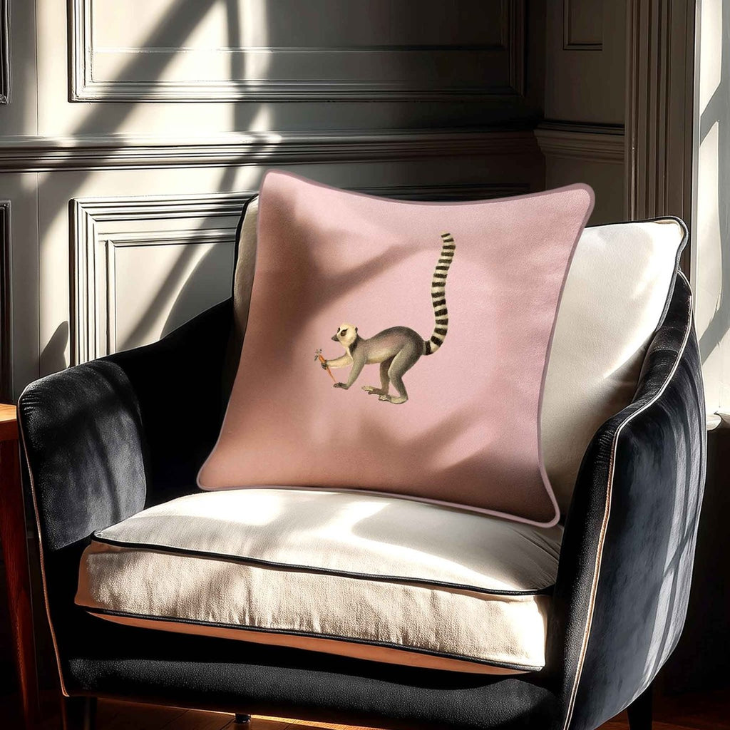 Lemur | Sustainable Velvet Cushion - Rosewater 40 x 40 cm Standard by Izabela Peters
