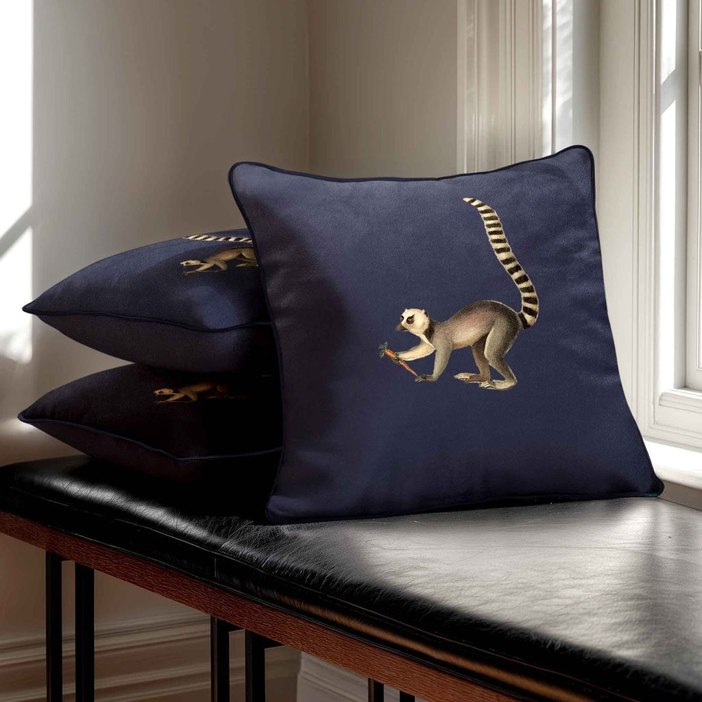 Lemur | Sustainable Velvet Cushion - Graphite 40 x 40 cm Standard by Izabela Peters