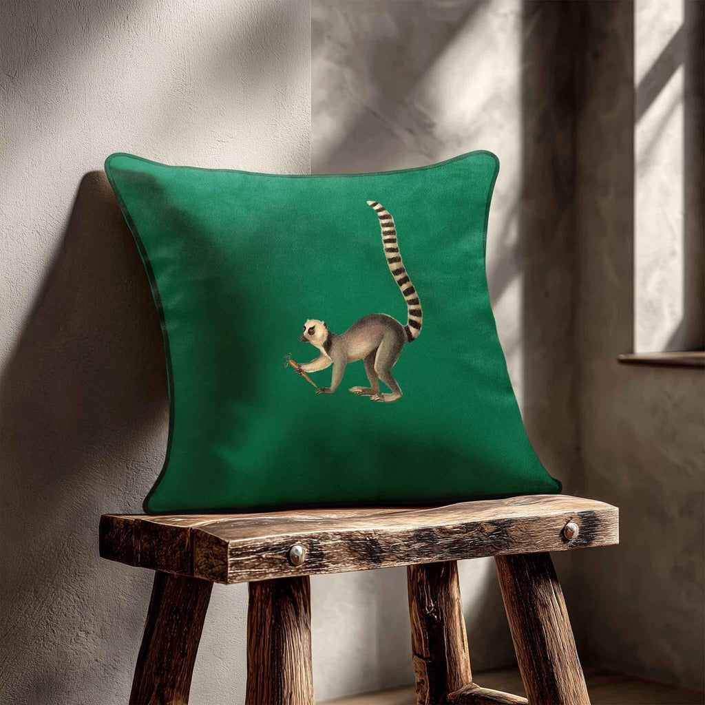 Lemur | Sustainable Velvet Cushion - Emerald Green 40 x 40 cm Standard by Izabela Peters