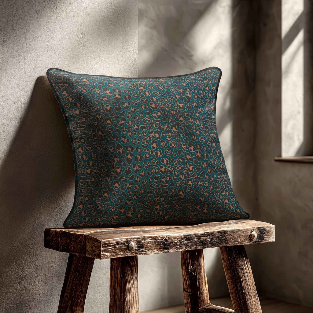 Leopard Print | Sustainable Velvet Cushion - Teal 40 x 40 cm Piped by Izabela Peters