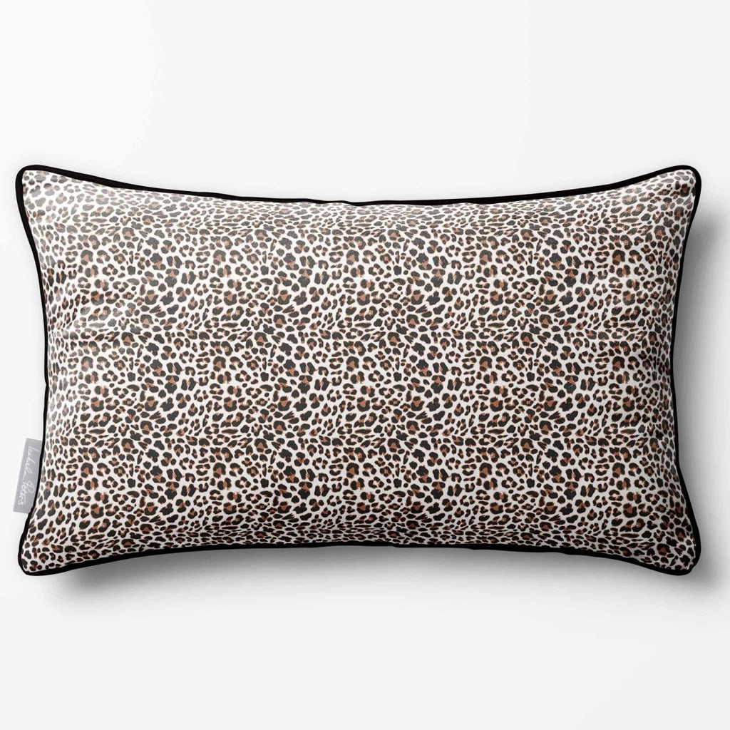 Leopard Print | Sustainable Velvet Rectangle Cushion - White 50 x 30 cm Piped by Izabela Peters