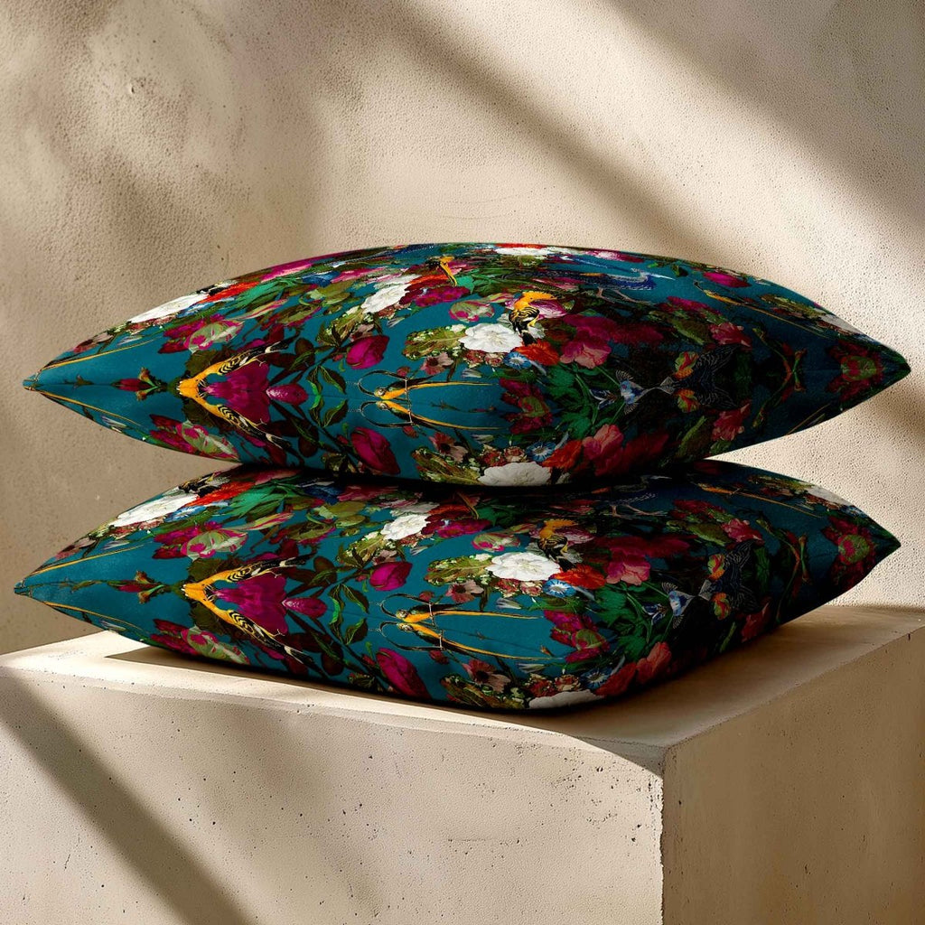 Manor House Garden | Sustainable Velvet Cushion - Teal 40 x 40 cm Smooth by Izabela Peters