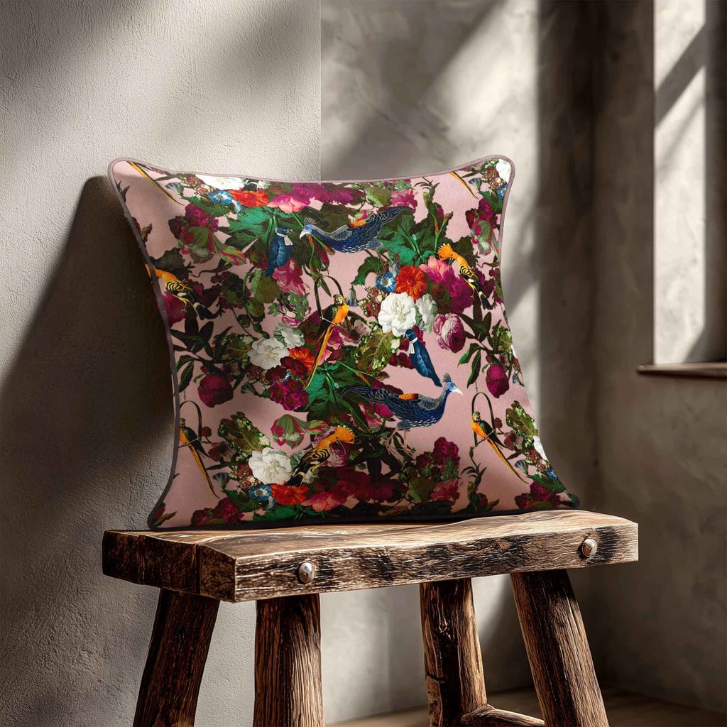 Manor House Garden | Sustainable Velvet Cushion - Rosewater 40 x 40 cm Smooth by Izabela Peters