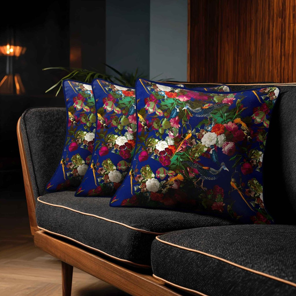 Manor House Garden | Sustainable Velvet Cushion - Midnight 40 x 40 cm Smooth by Izabela Peters