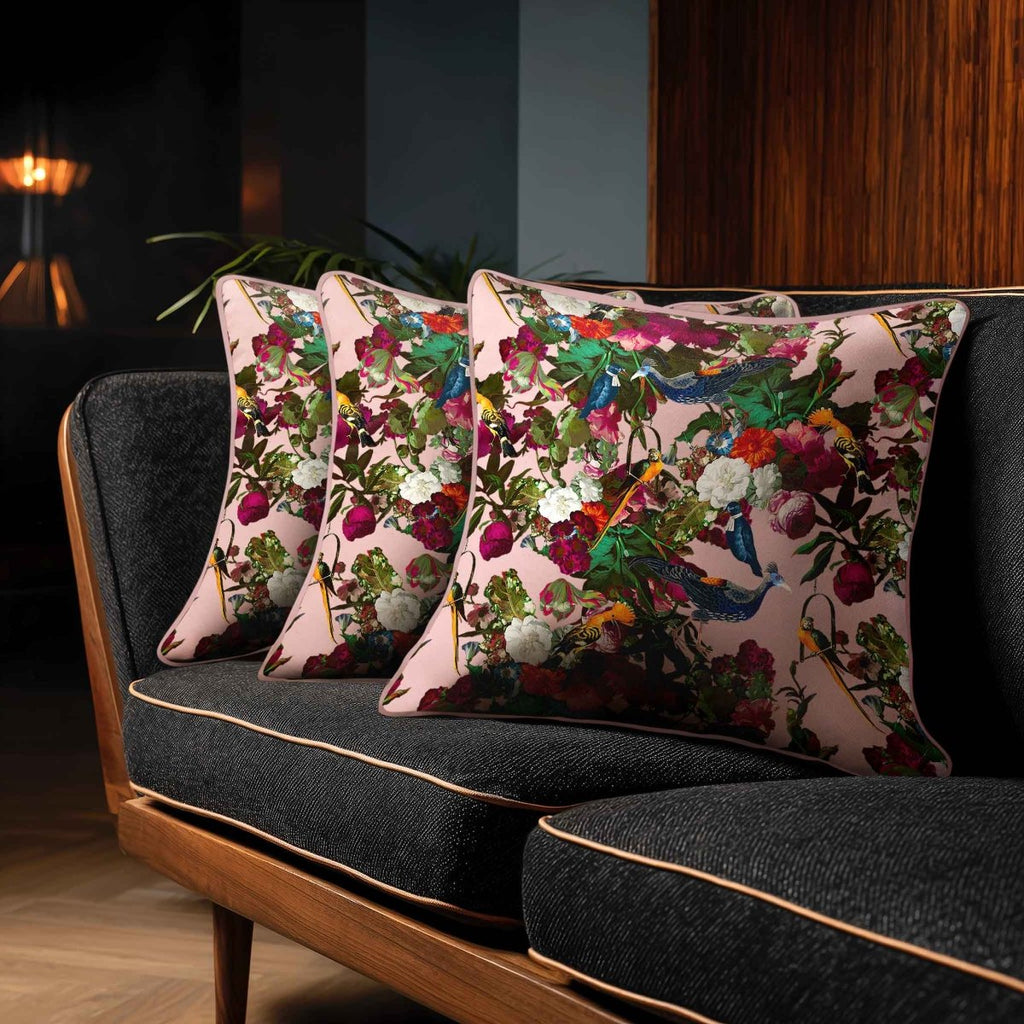 Manor House Garden | Sustainable Velvet Cushion - Rosewater 40 x 40 cm Smooth by Izabela Peters