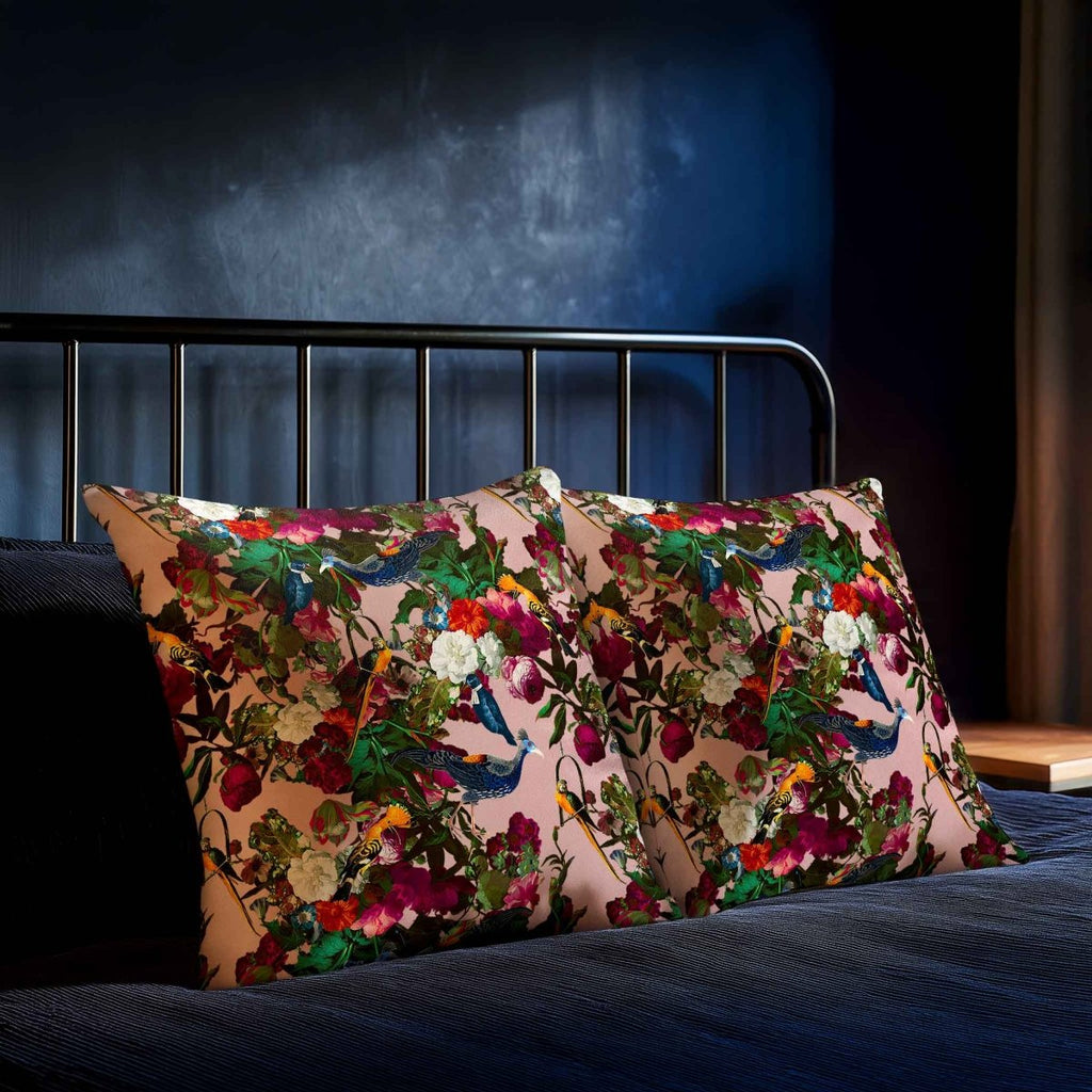 Manor House Garden | Sustainable Velvet Cushion - Rosewater 40 x 40 cm Smooth by Izabela Peters