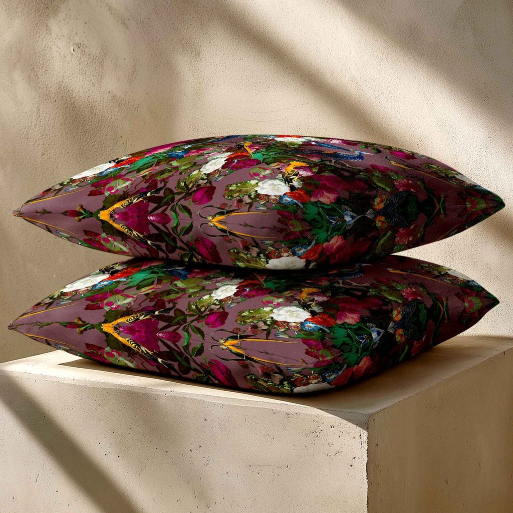 Manor House Garden | Sustainable Velvet Cushion - Italian Grape 40 x 40 cm Smooth by Izabela Peters