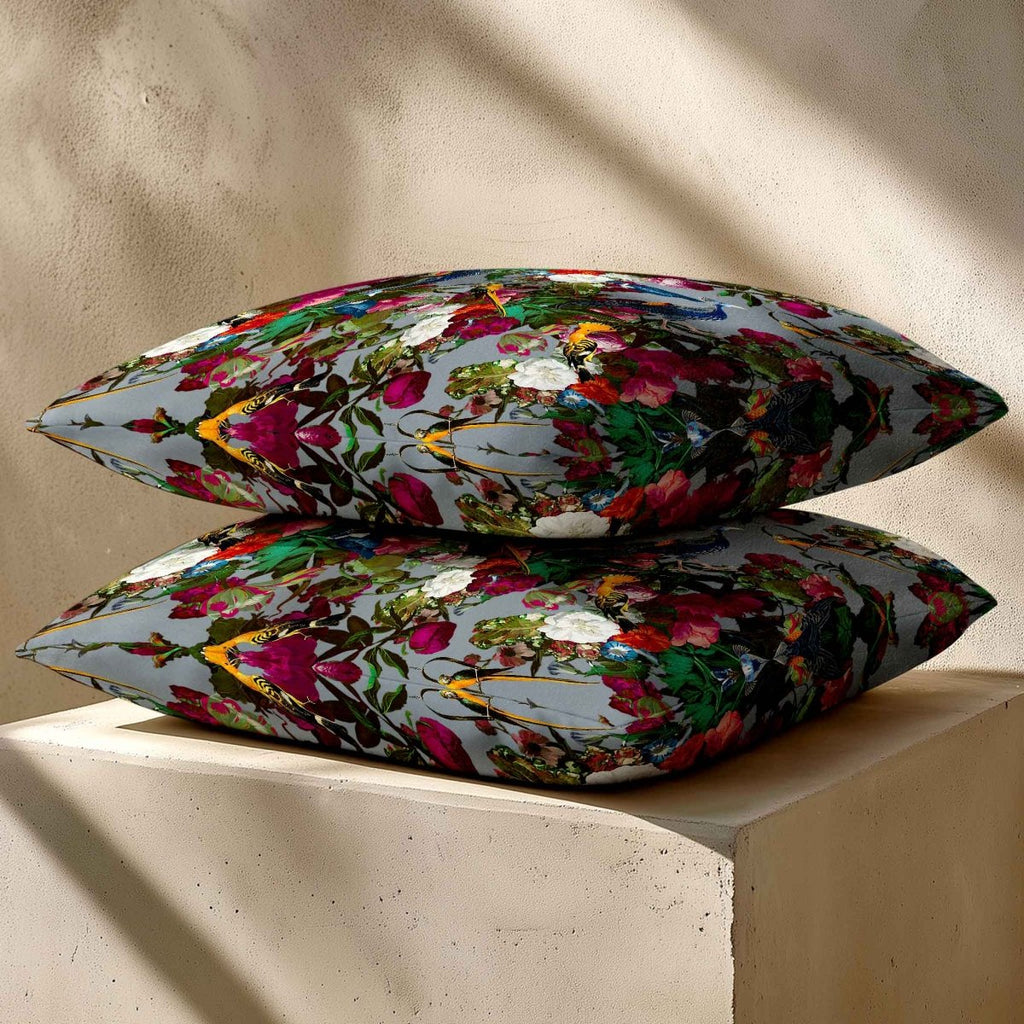 Manor House Garden | Sustainable Velvet Cushion - French Grey 40 x 40 cm Smooth by Izabela Peters