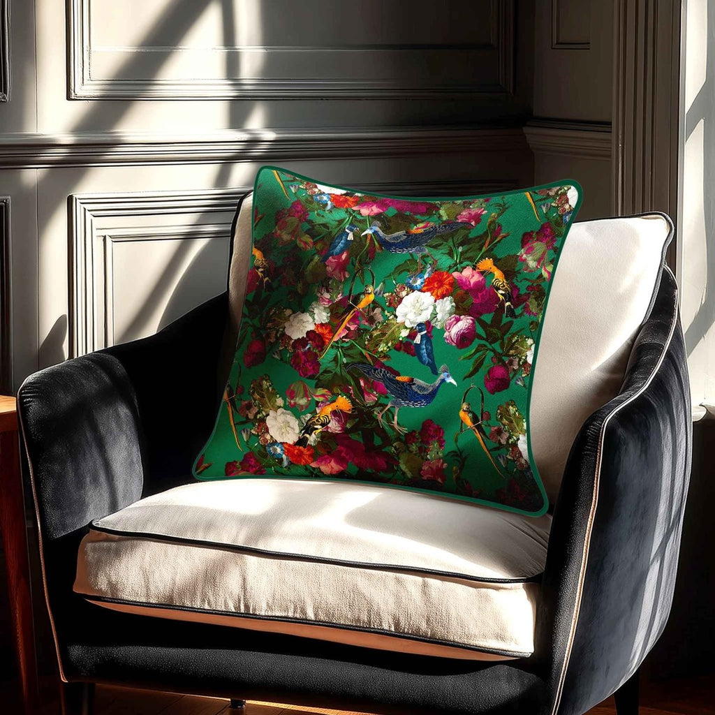 Manor House Garden | Sustainable Velvet Cushion - Emerald Green 40 x 40 cm Smooth by Izabela Peters