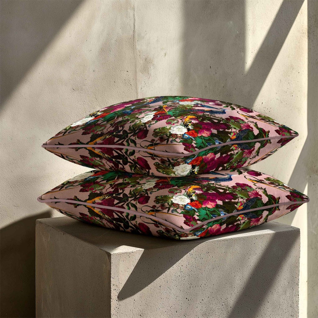 Manor House Garden | Sustainable Velvet Cushion - Rosewater 40 x 40 cm Smooth by Izabela Peters