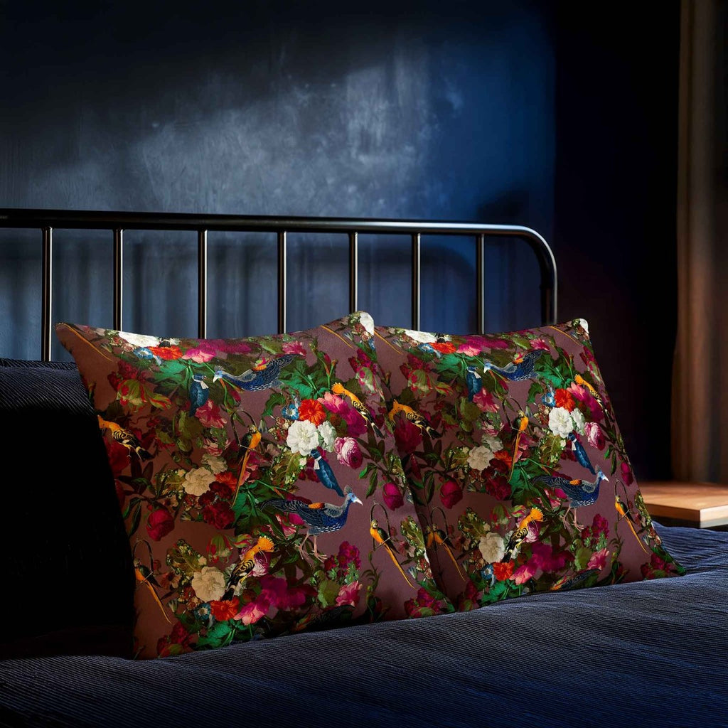 Manor House Garden | Sustainable Velvet Cushion - Italian Grape 40 x 40 cm Smooth by Izabela Peters