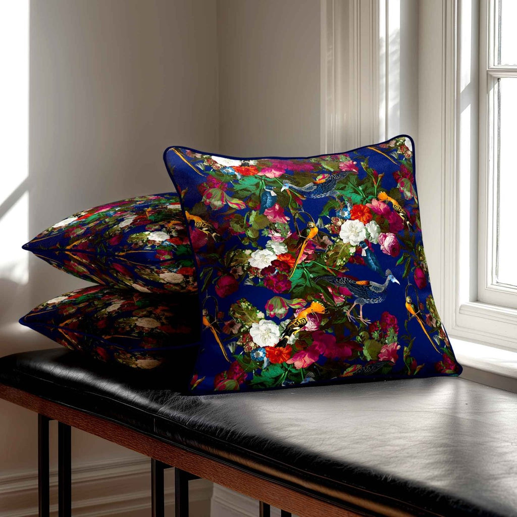 Manor House Garden | Sustainable Velvet Cushion - Midnight 40 x 40 cm Smooth by Izabela Peters