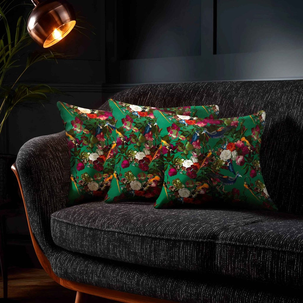 Manor House Garden | Sustainable Velvet Cushion - Emerald Green 40 x 40 cm Smooth by Izabela Peters