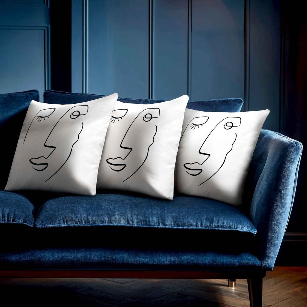 Open Face | Sustainable Velvet Cushion - White & Black 40 x 40 cm Standard by Izabela Peters