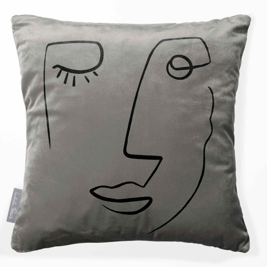 Open Face | Sustainable Velvet Cushion - Beluga 40 x 40 cm Standard by Izabela Peters