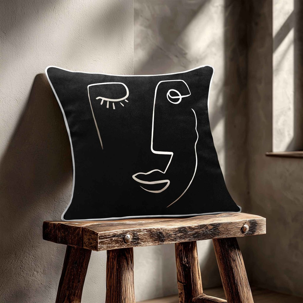 Open Face | Sustainable Velvet Cushion - Black & White 40 x 40 cm Standard by Izabela Peters