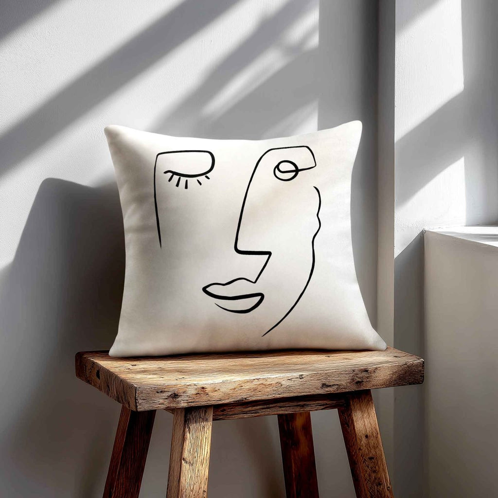 Open Face | Sustainable Velvet Cushion - White & Black 40 x 40 cm Standard by Izabela Peters