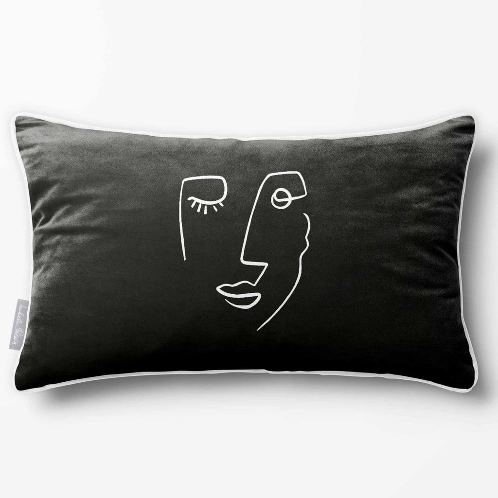 Open Face | Sustainable Velvet Rectangle Cushion - Black & White 50 x 30 cm Piped by Izabela Peters