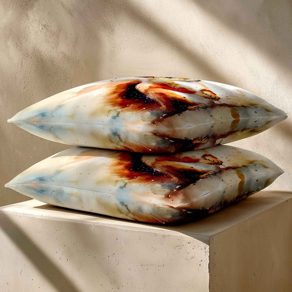 Red Squirrel | Sustainable Velvet Cushion - 40 x 40 cm Standard by Izabela Peters