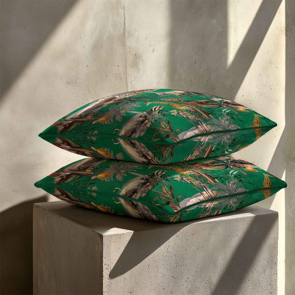 Safari Voyage | Sustainable Velvet Cushion - Emerald Green 40 x 40 cm Piped by Izabela Peters