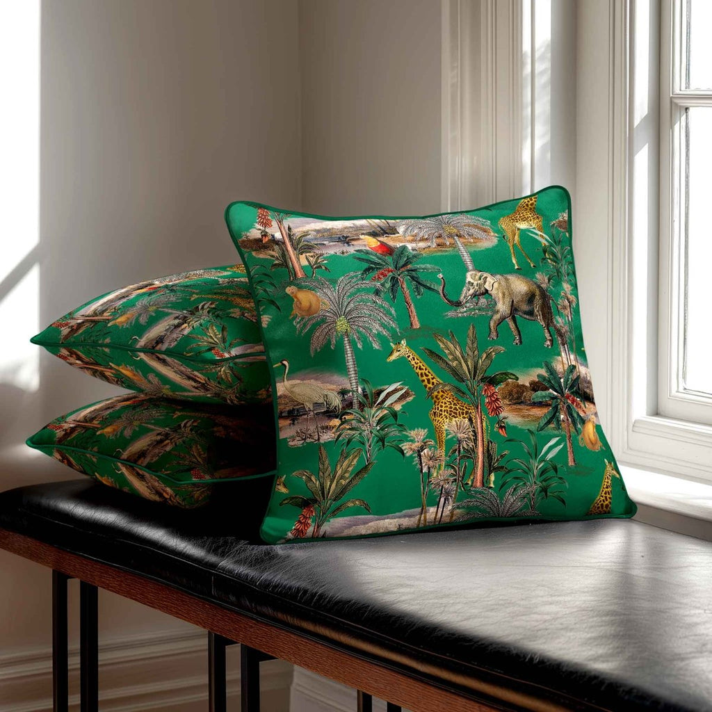 Safari Voyage | Sustainable Velvet Cushion - Emerald Green 40 x 40 cm Piped by Izabela Peters