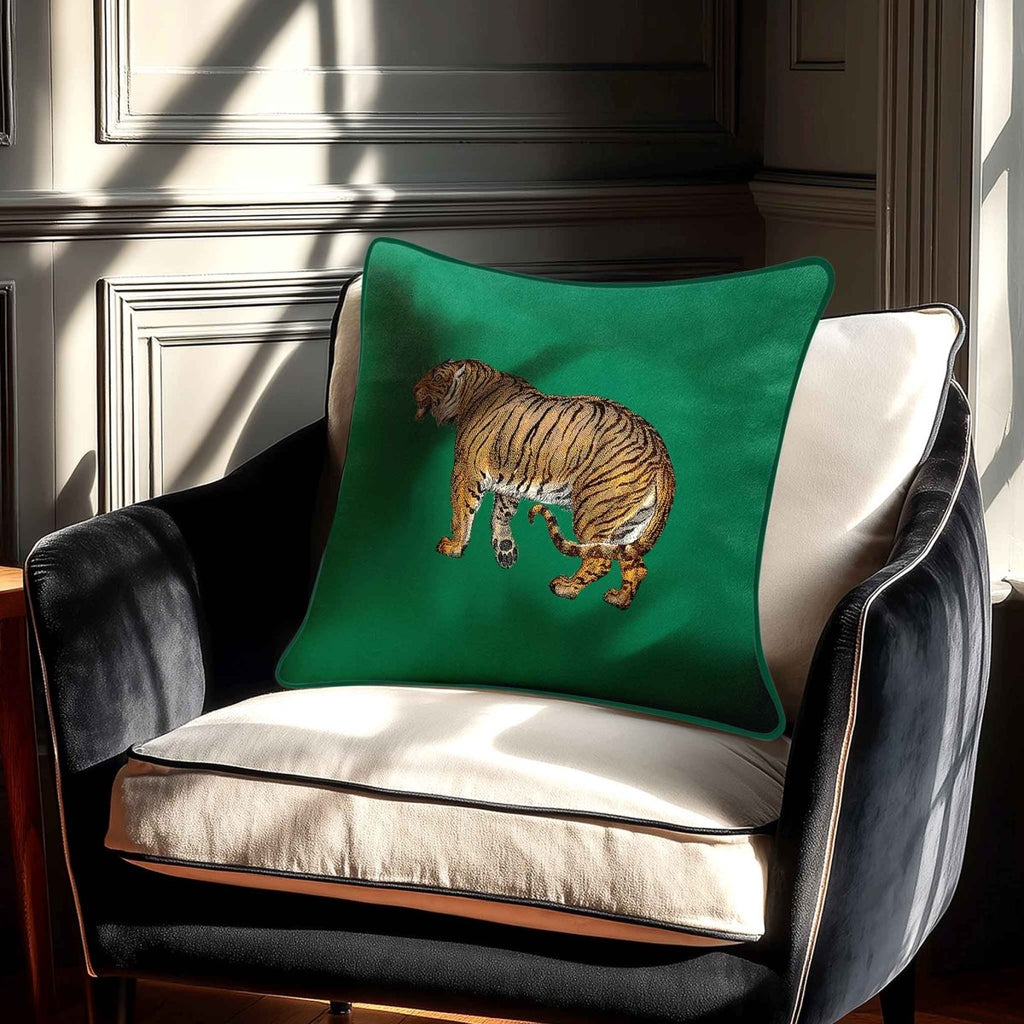 Tiger | Sustainable Velvet Cushion - Emerald Green 40 x 40 cm Standard by Izabela Peters