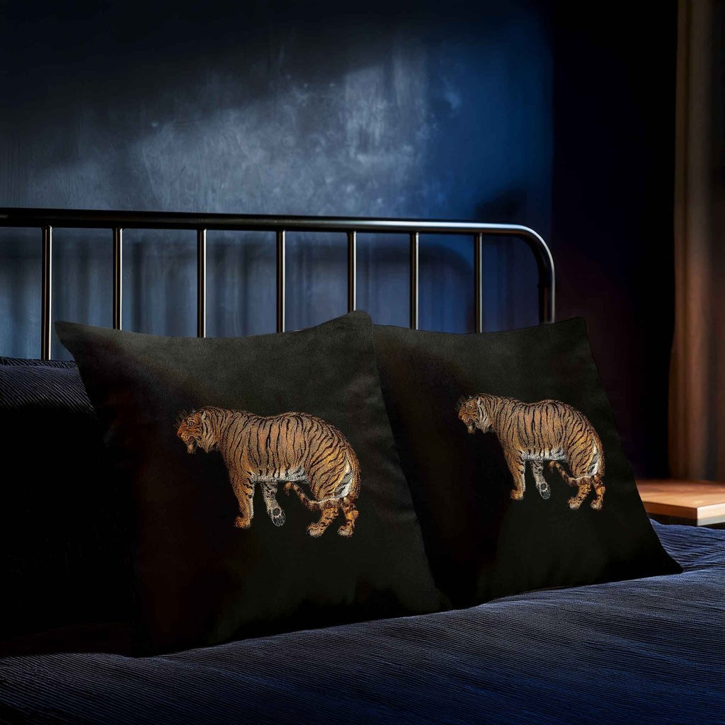 Tiger | Sustainable Velvet Cushion - Charcoal 40 x 40 cm Standard by Izabela Peters