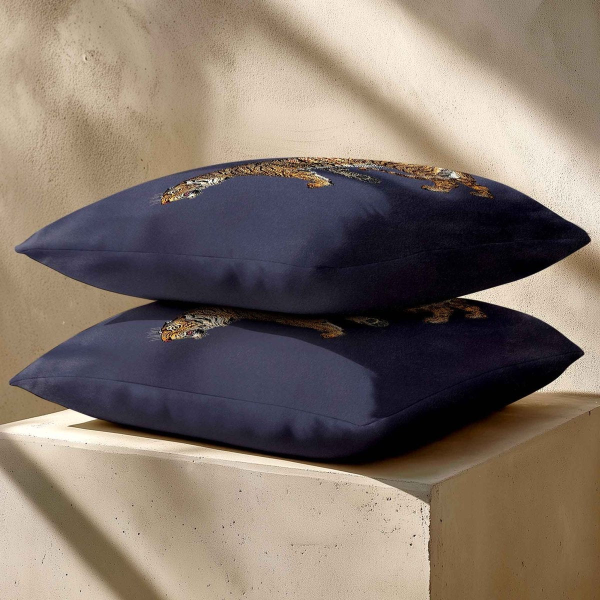 Tiger | Sustainable Velvet Cushion - Graphite 40 x 40 cm Standard by Izabela Peters