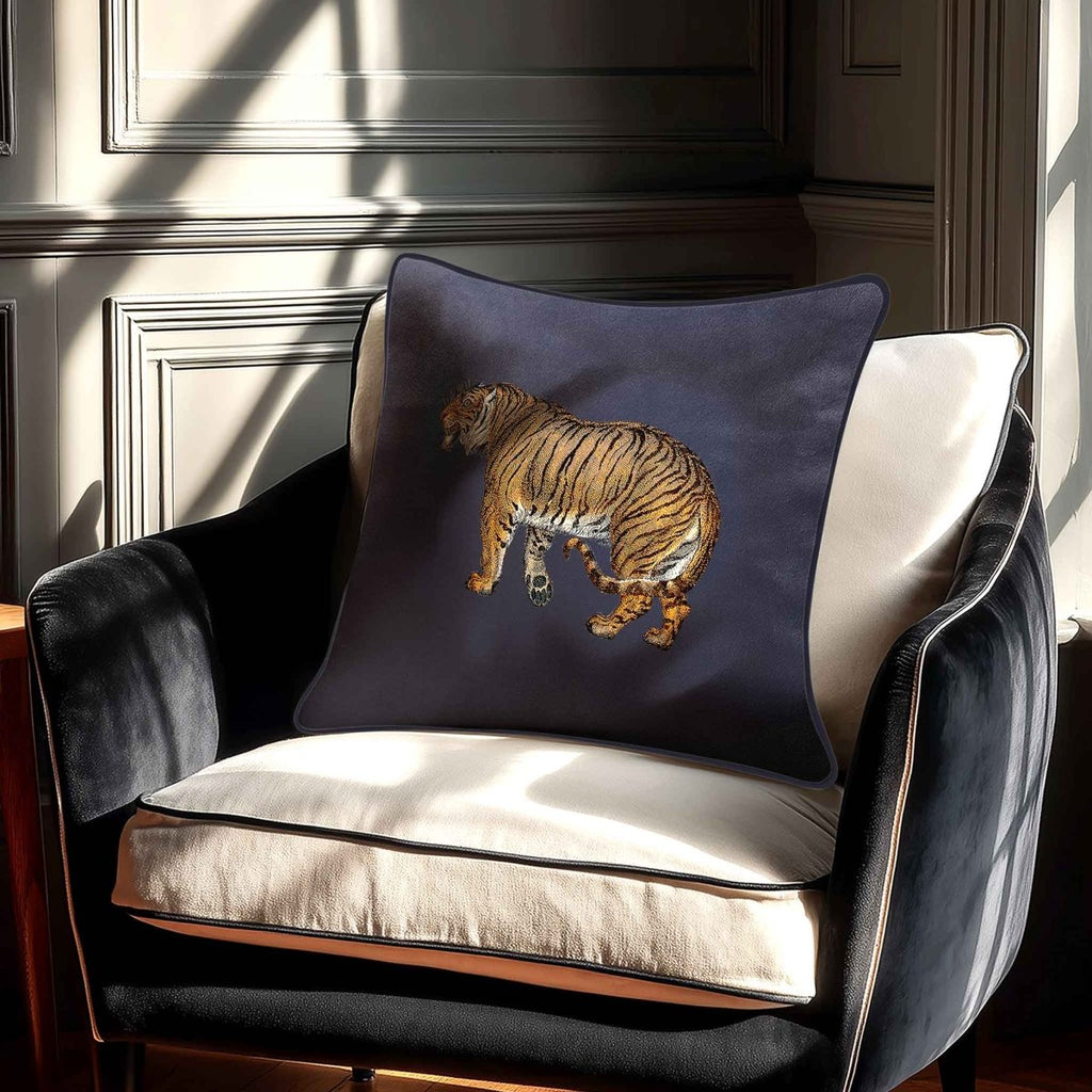 Tiger | Sustainable Velvet Cushion - Graphite 40 x 40 cm Standard by Izabela Peters