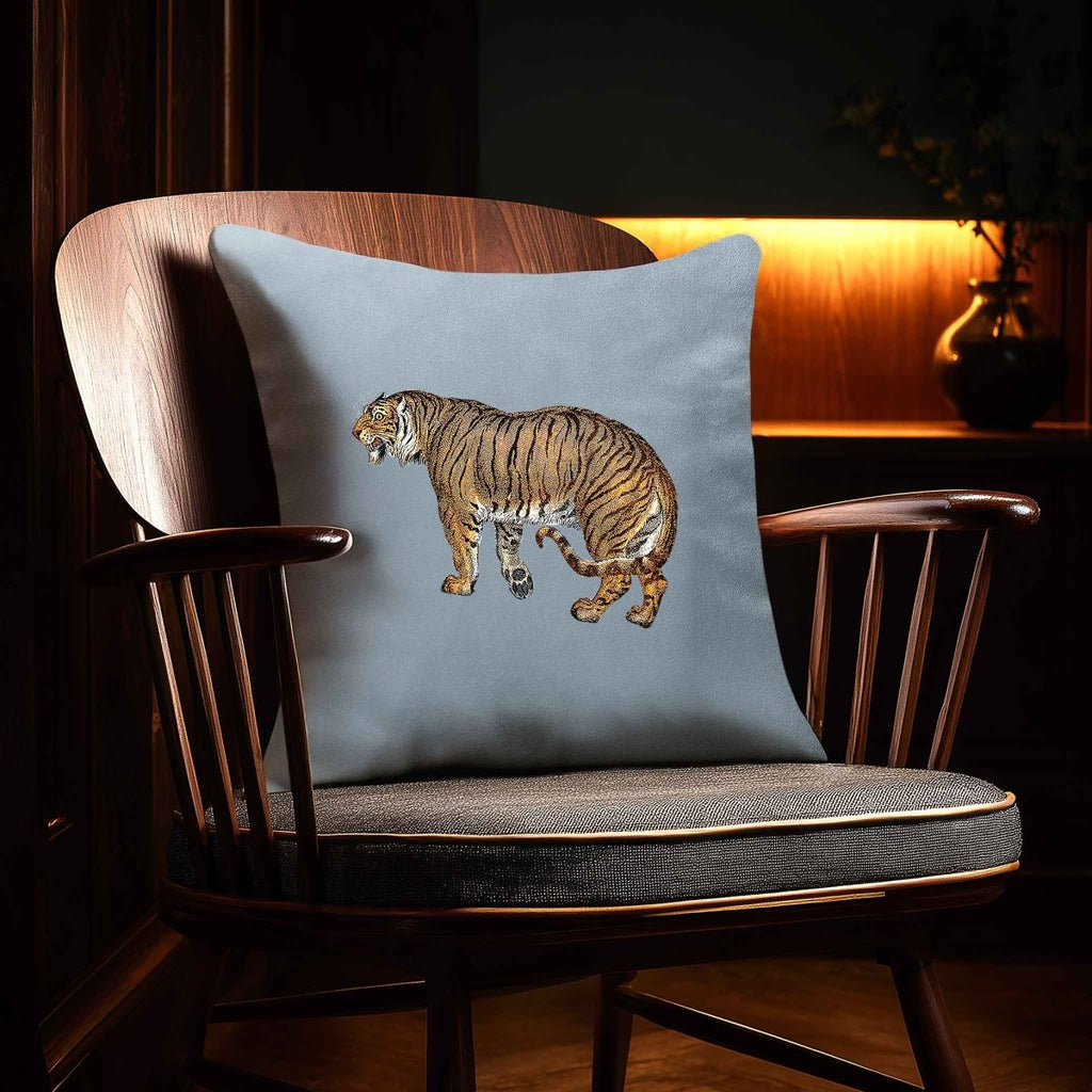 Tiger | Sustainable Velvet Cushion - French Grey 40 x 40 cm Standard by Izabela Peters