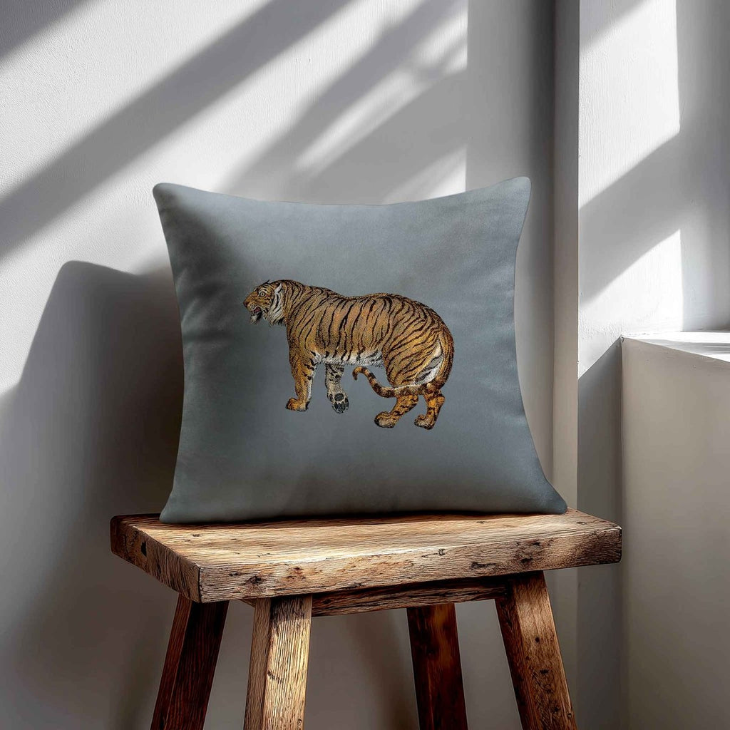 Tiger | Sustainable Velvet Cushion - French Grey 40 x 40 cm Standard by Izabela Peters