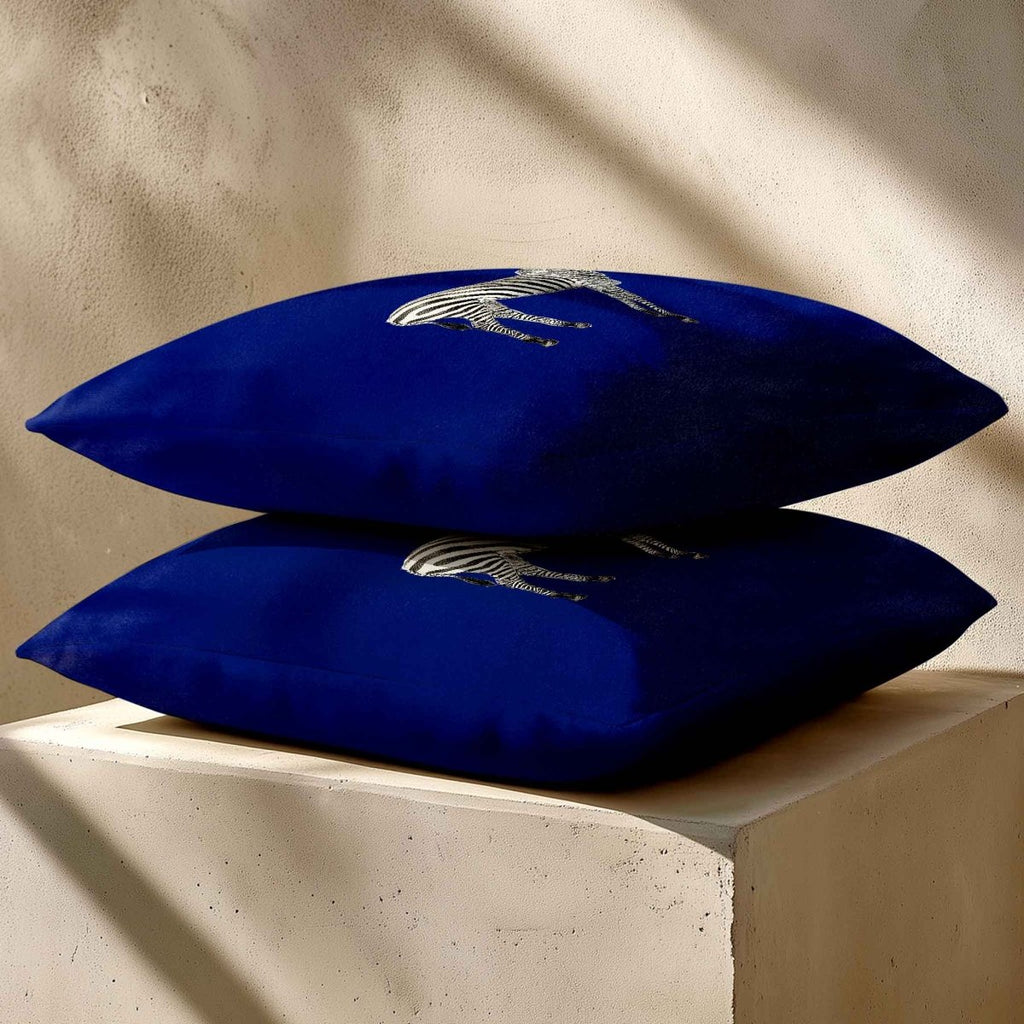 Zebra | Sustainable Velvet Cushion - Midnight 40 x 40 cm Standard by Izabela Peters