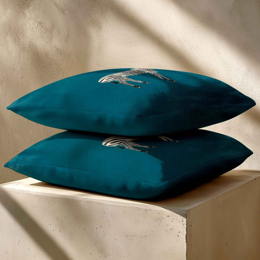 Zebra | Sustainable Velvet Cushion - Teal 40 x 40 cm Standard by Izabela Peters
