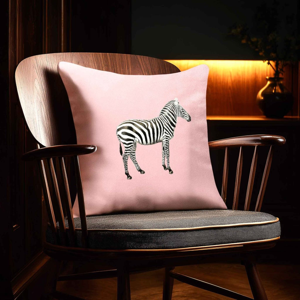 Zebra | Sustainable Velvet Cushion - Rosewater 40 x 40 cm Standard by Izabela Peters
