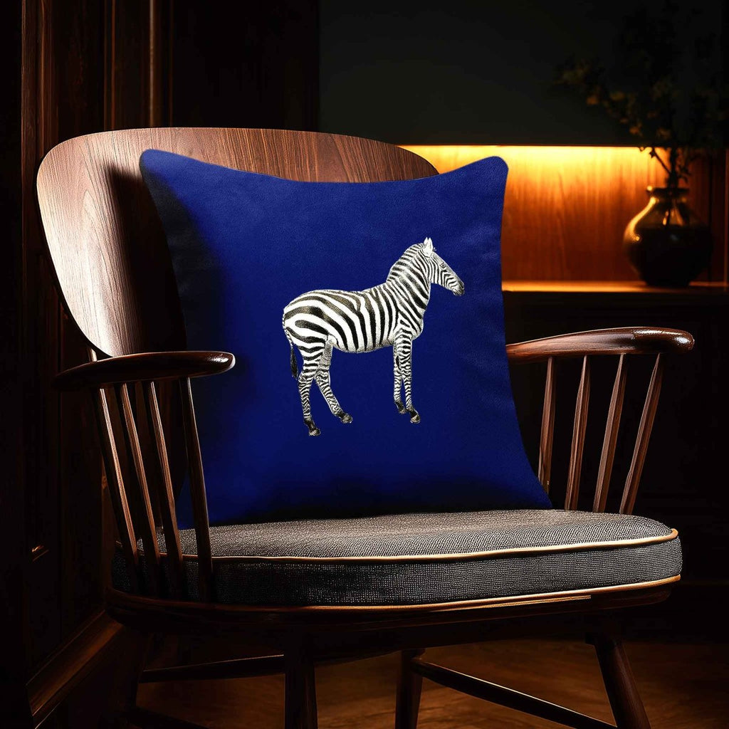 Zebra | Sustainable Velvet Cushion - Midnight 40 x 40 cm Standard by Izabela Peters