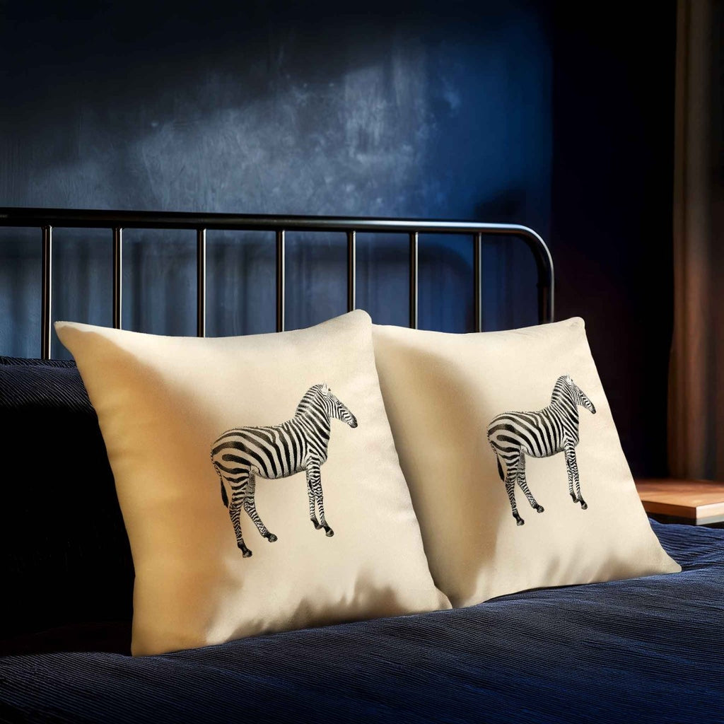 Zebra | Sustainable Velvet Cushion - Ivory Cream 40 x 40 cm Standard by Izabela Peters