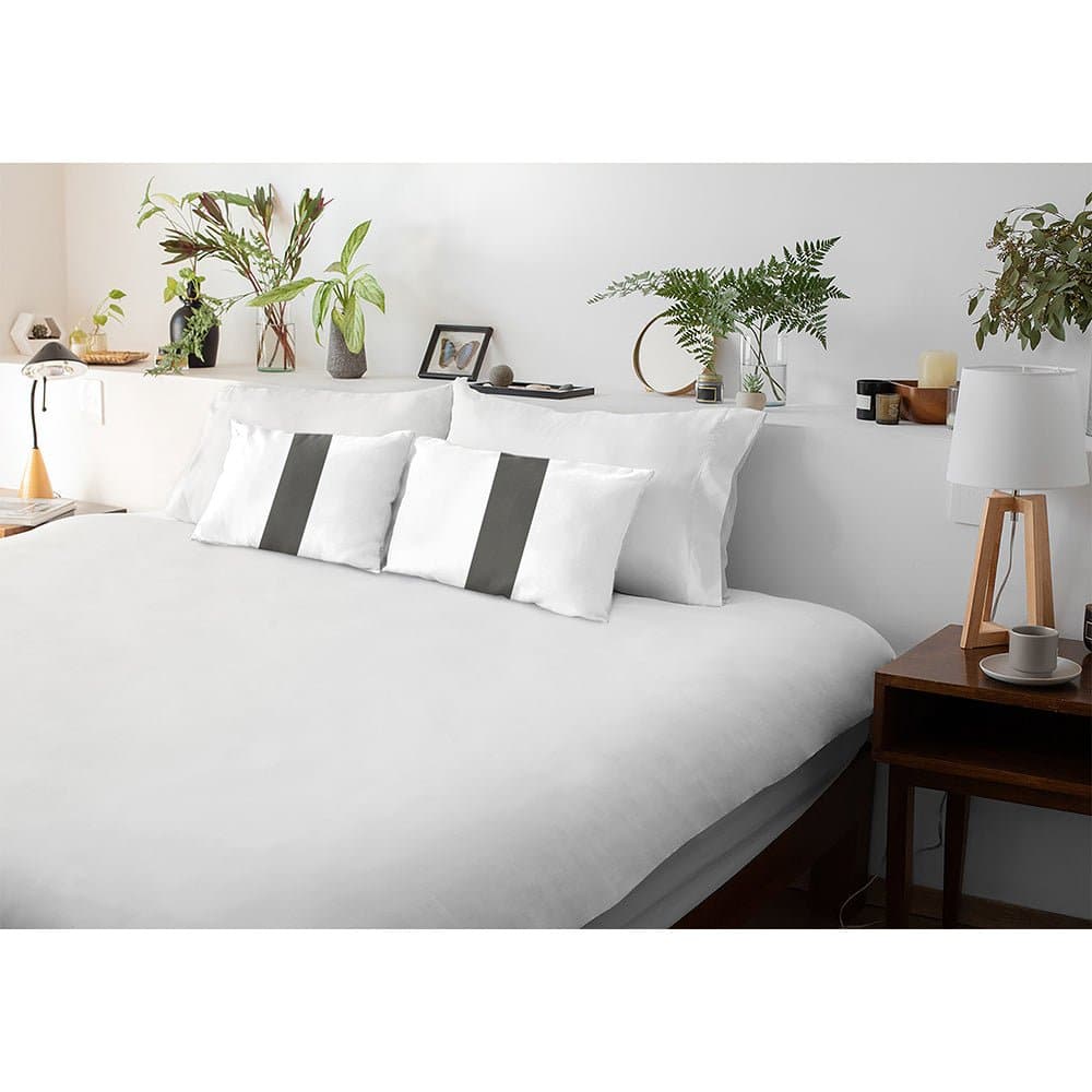 Luxury Eco-Friendly Velvet Rectangle Cushion - 1 Stripe  IzabelaPeters   
